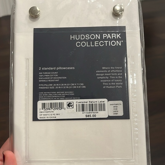 *NWT* Hudson Park Collection 500 thread count standard...